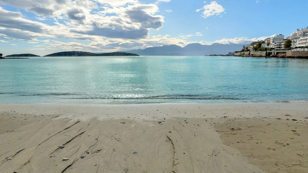 City beach in Agios Nikolaos city center